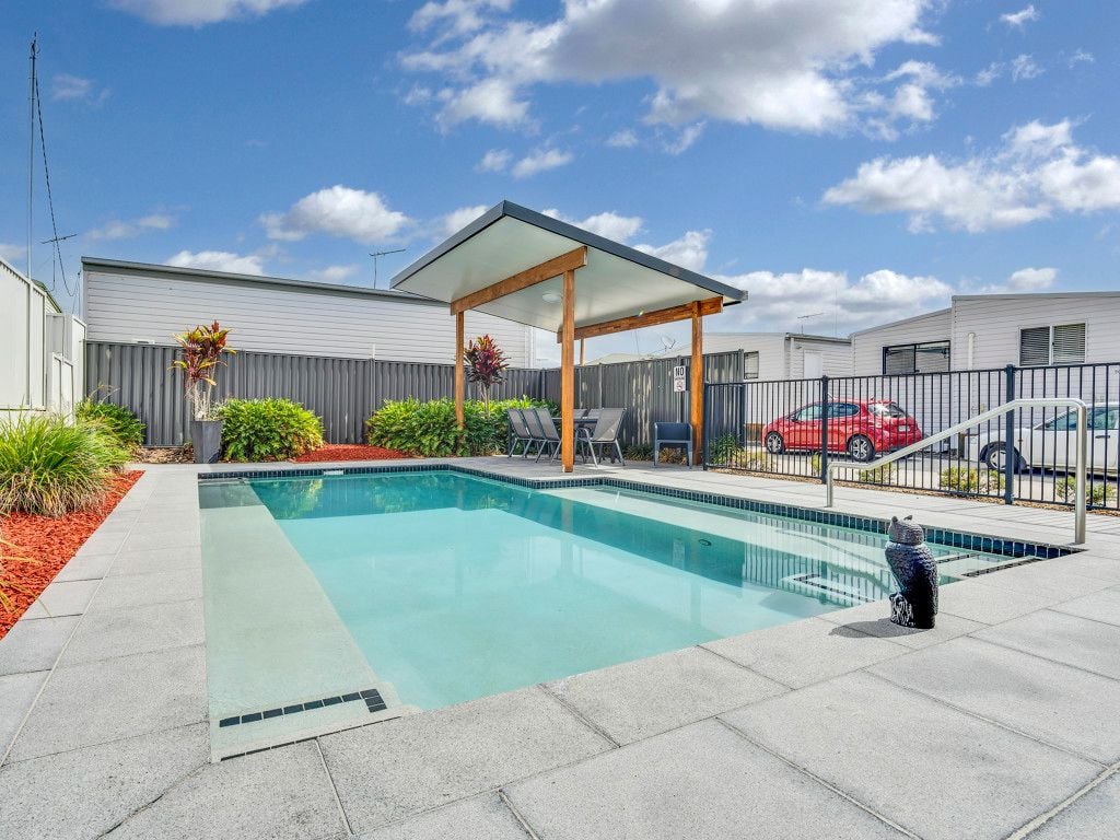 Ingenia Rental Chambers Flat pool area