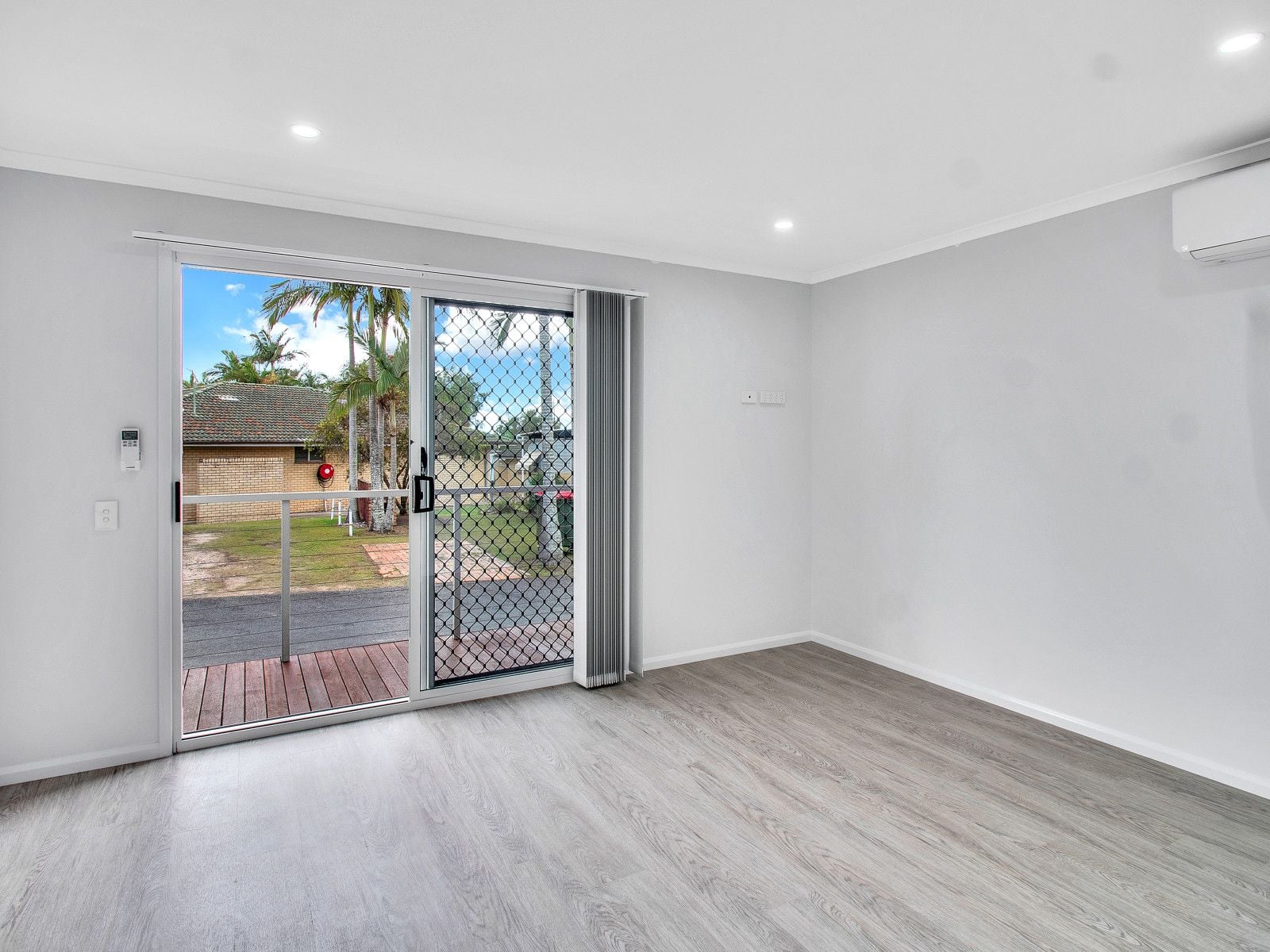 Ingenia Rental Eight Mile Plains 2 Bedroom Condo living area